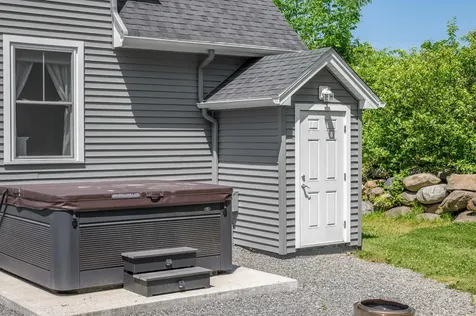 123 Lasalle Drive Bangor ME 04401
