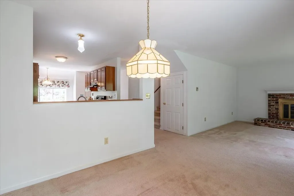 25 Schooner Drive Rockland ME 04841