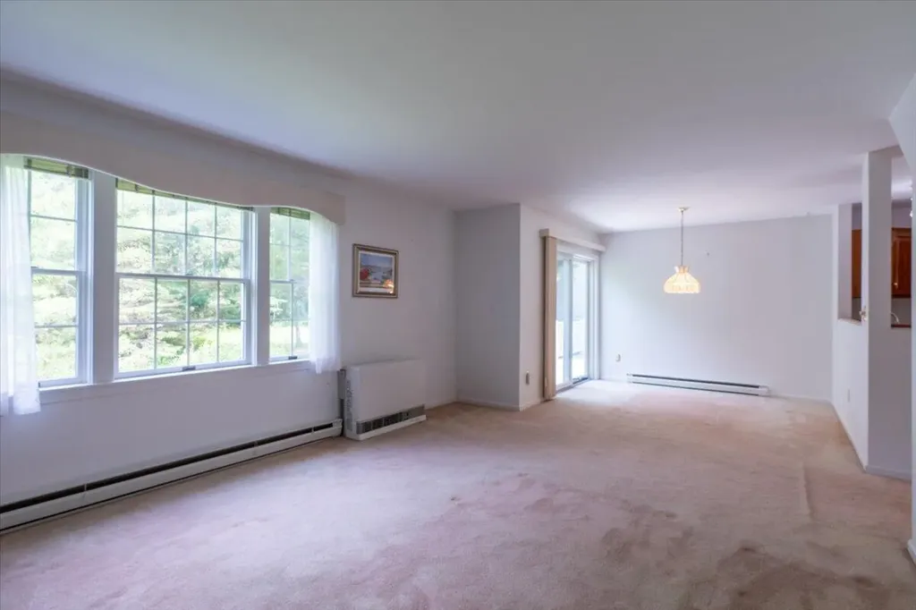 25 Schooner Drive Rockland ME 04841