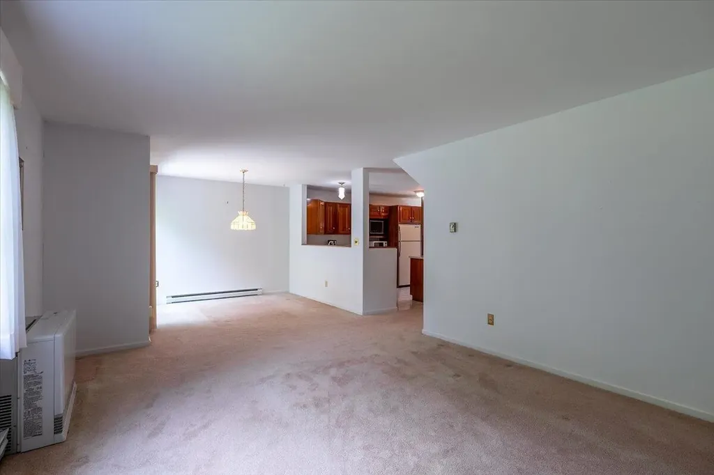 25 Schooner Drive Rockland ME 04841