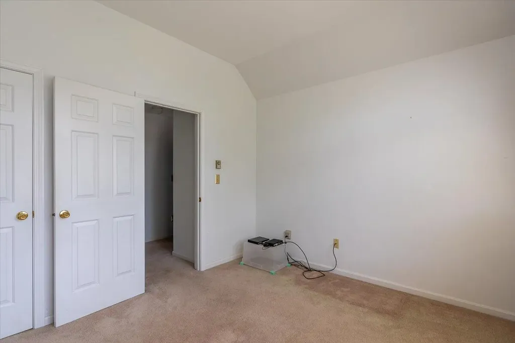 25 Schooner Drive Rockland ME 04841