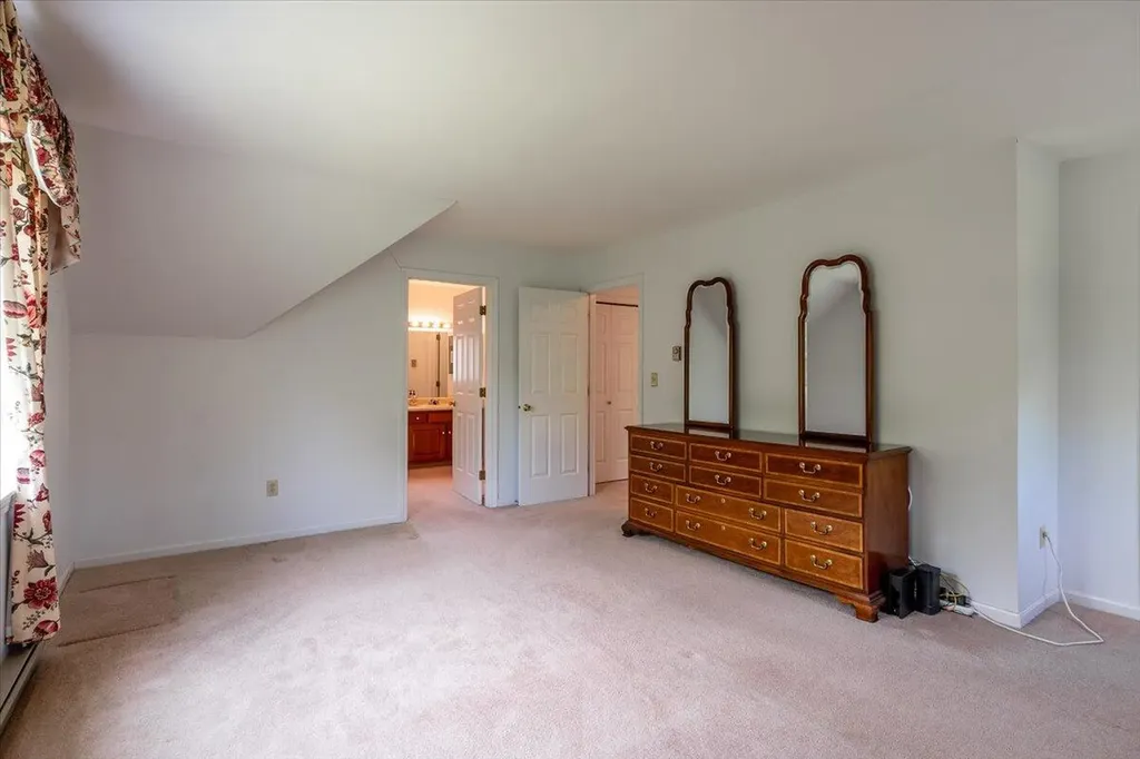 25 Schooner Drive Rockland ME 04841