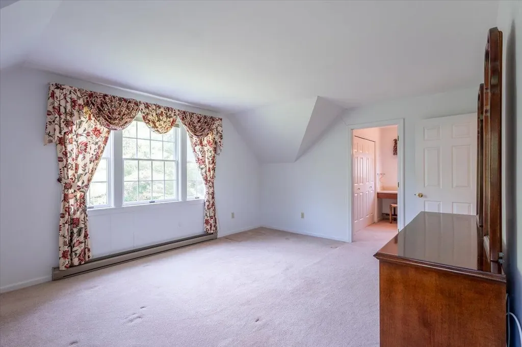 25 Schooner Drive Rockland ME 04841