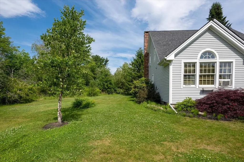 25 Schooner Drive Rockland ME 04841