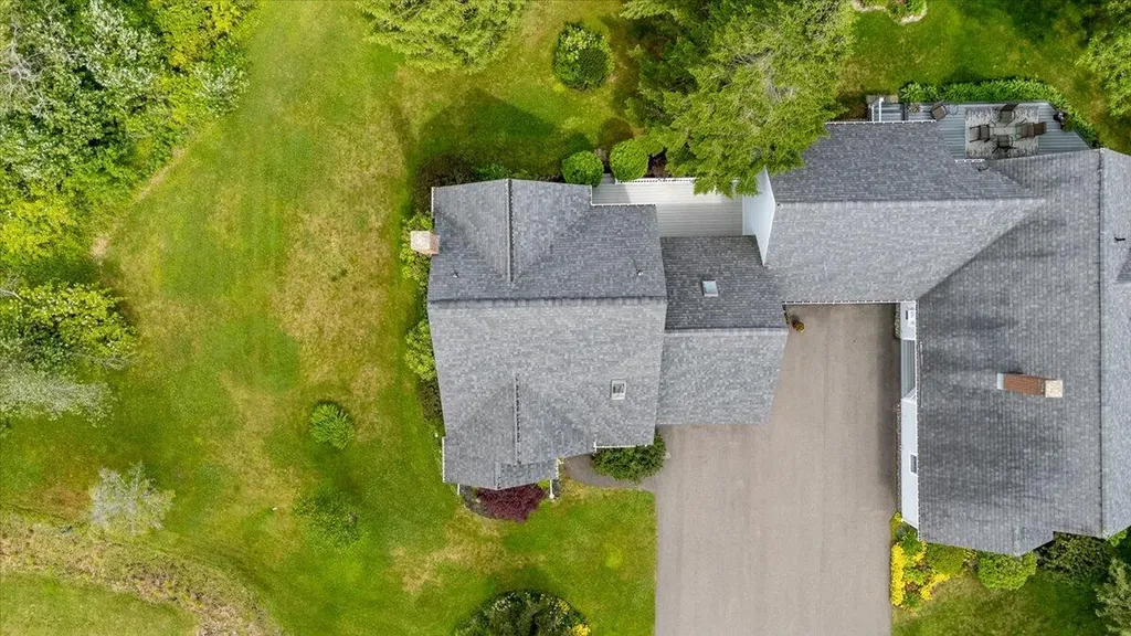 25 Schooner Drive Rockland ME 04841