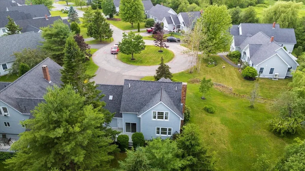 25 Schooner Drive Rockland ME 04841