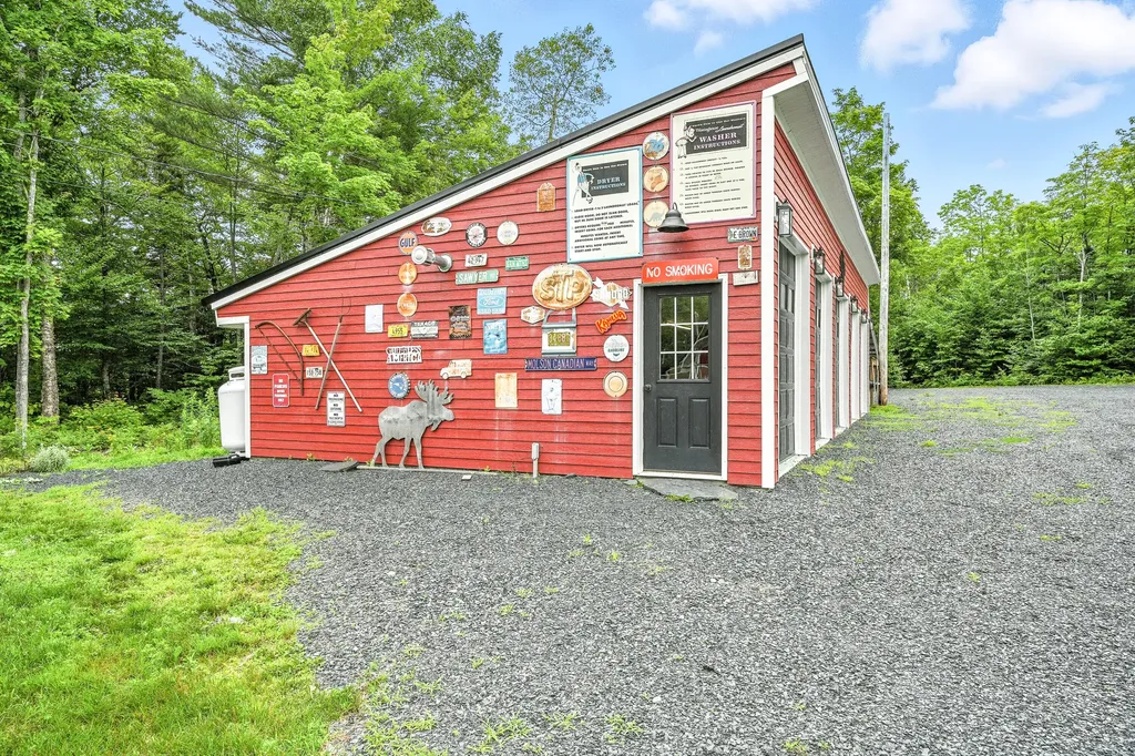 326 Greenville Road Monson ME 04464