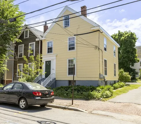 236 Brackett Street Portland ME 04102
