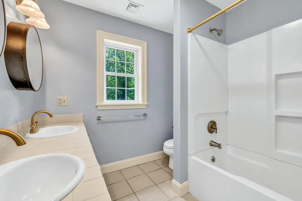 220 Lane Avenue Portland ME 04103