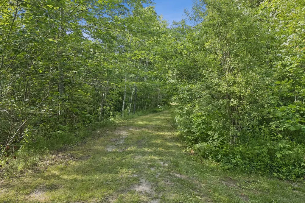 7 Dakota Lane Dresden ME 04342