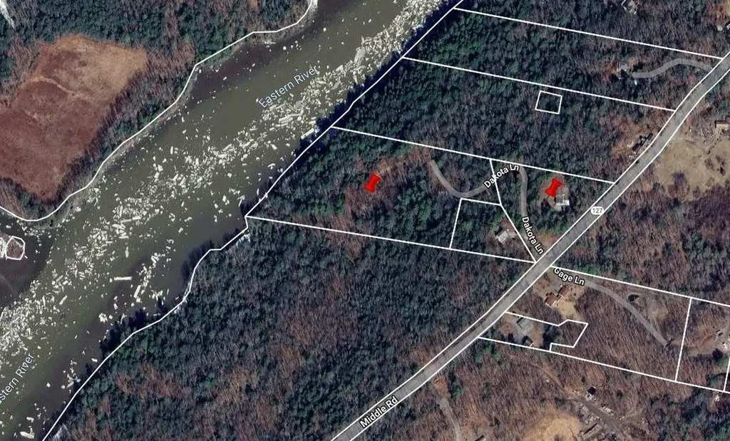 7 Dakota Lane Dresden ME 04342