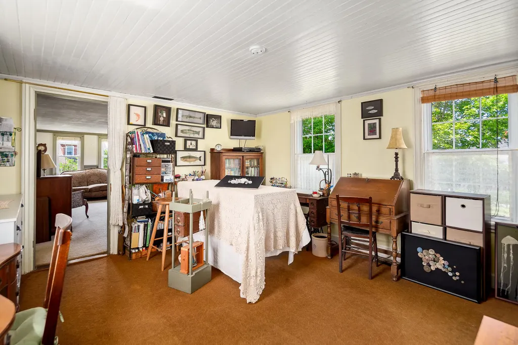 5 Chestnut Street Vinalhaven ME 04863