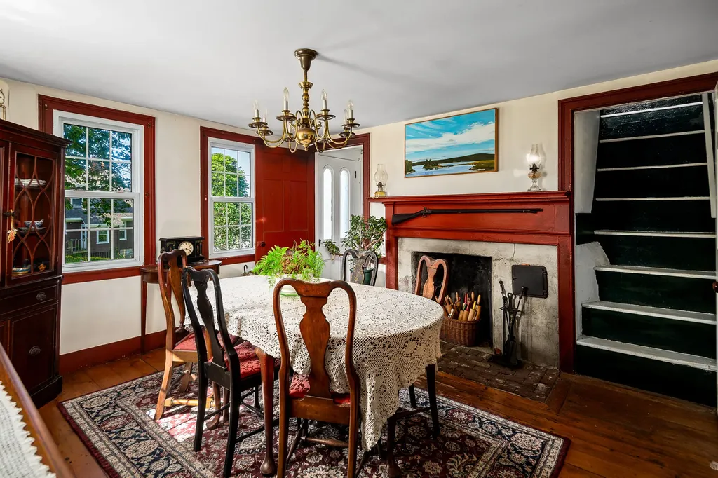 5 Chestnut Street Vinalhaven ME 04863