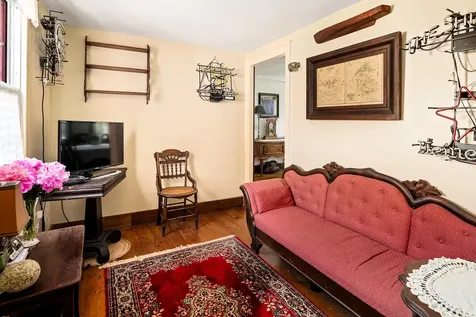 5 Chestnut Street Vinalhaven ME 04863