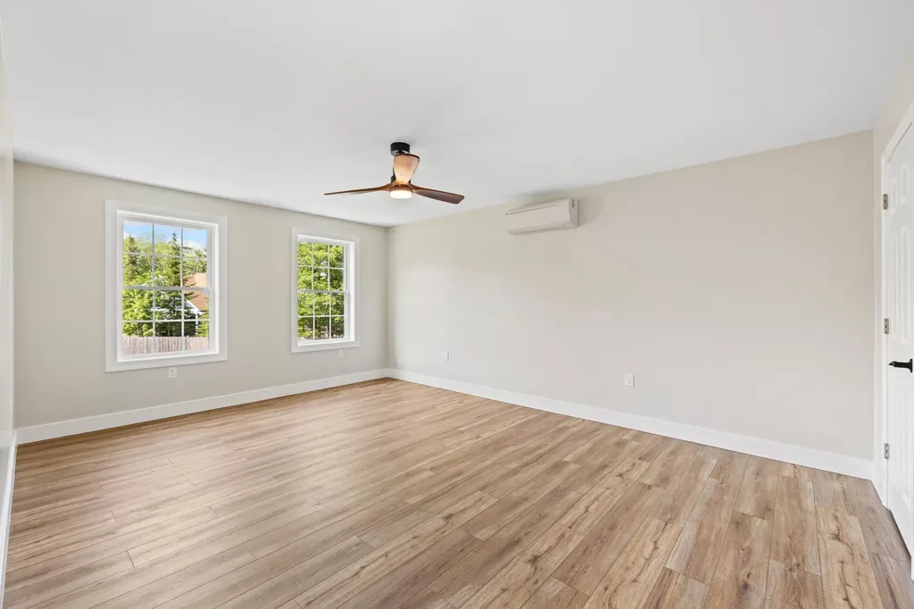 17 Coopers Trail Arundel ME 04046