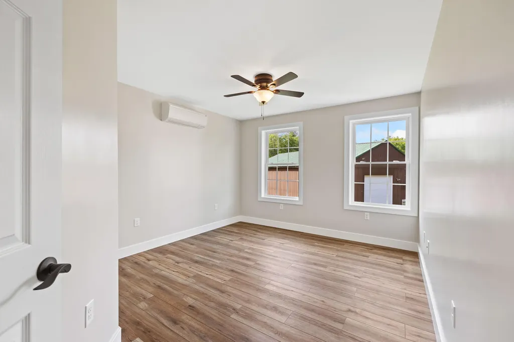 17 Coopers Trail Arundel ME 04046