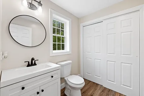 17 Coopers Trail Arundel ME 04046