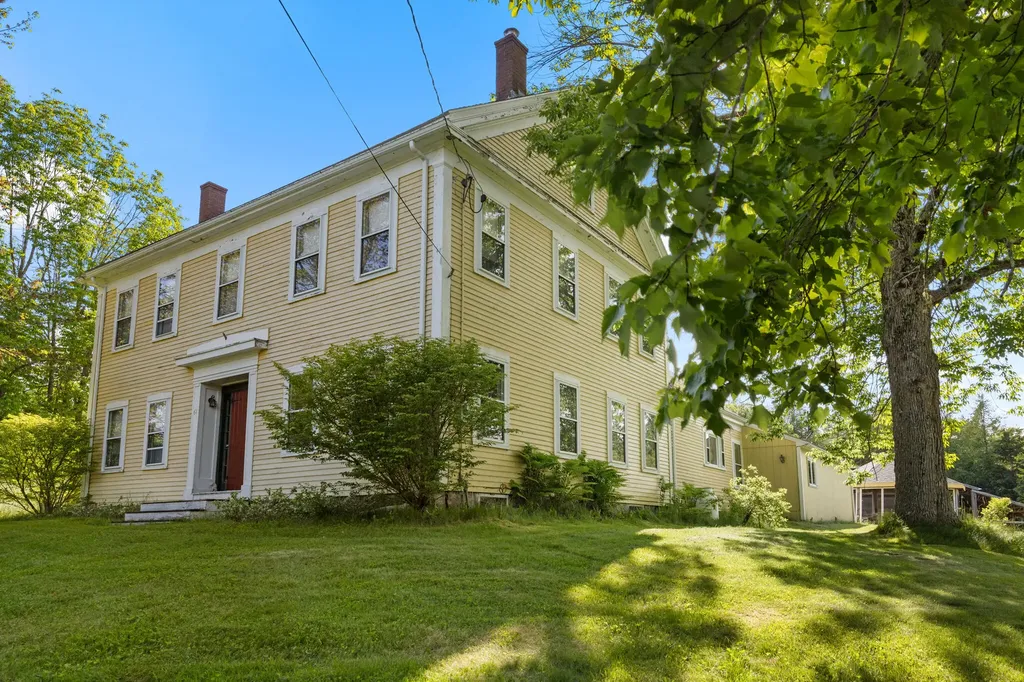 61 Point Street Columbia Falls ME 04623