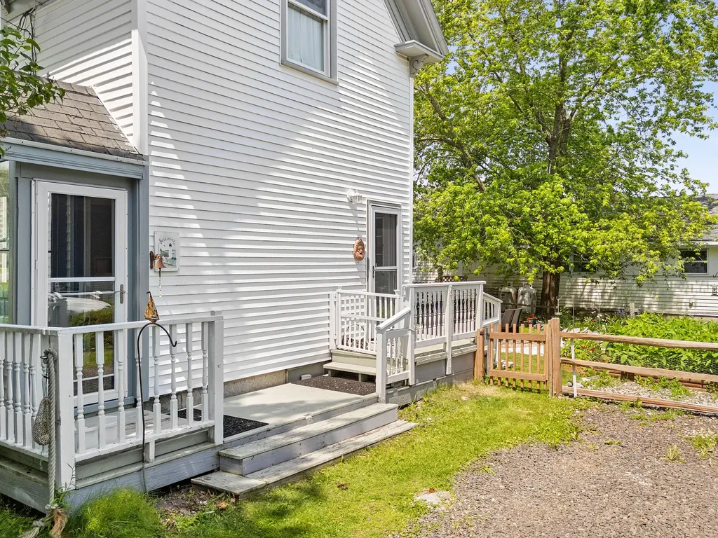 57 Main Street Rockland ME 04841