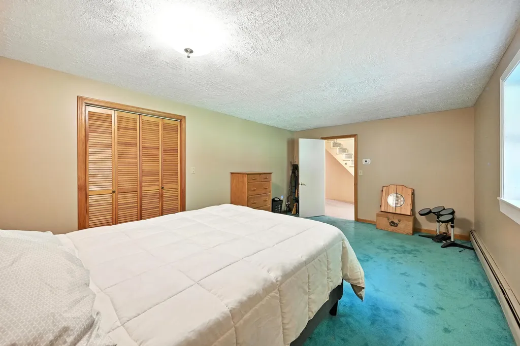 8 Boucher Avenue Augusta ME 04330