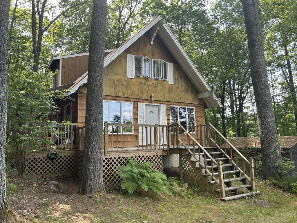 271 Pownal Road Auburn ME 04210