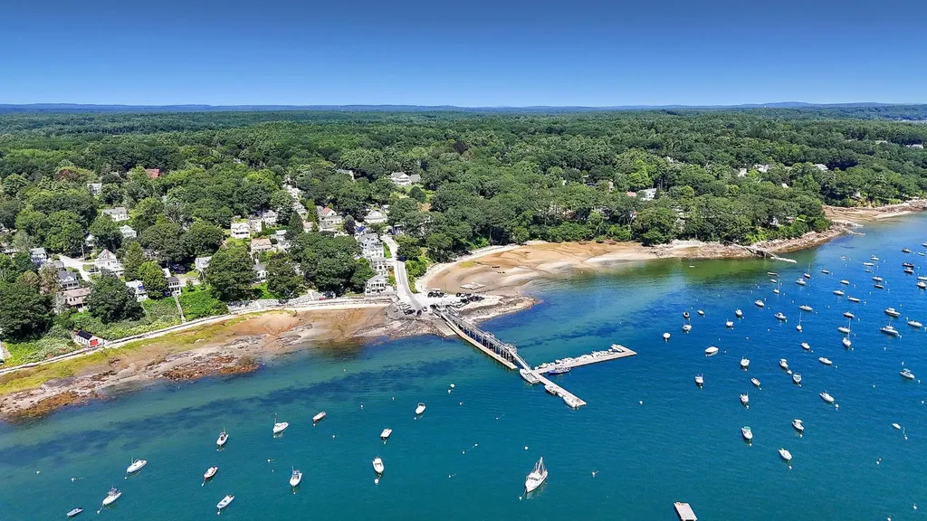 2 Town Landing Road Falmouth ME 04105