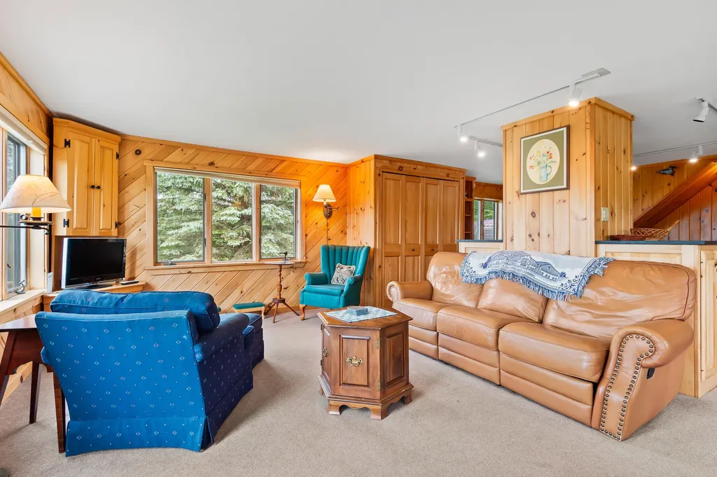 11 Overlook Road Rangeley ME 04970