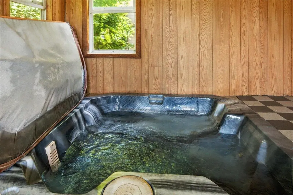 138 Webster Road Farmington ME 04938