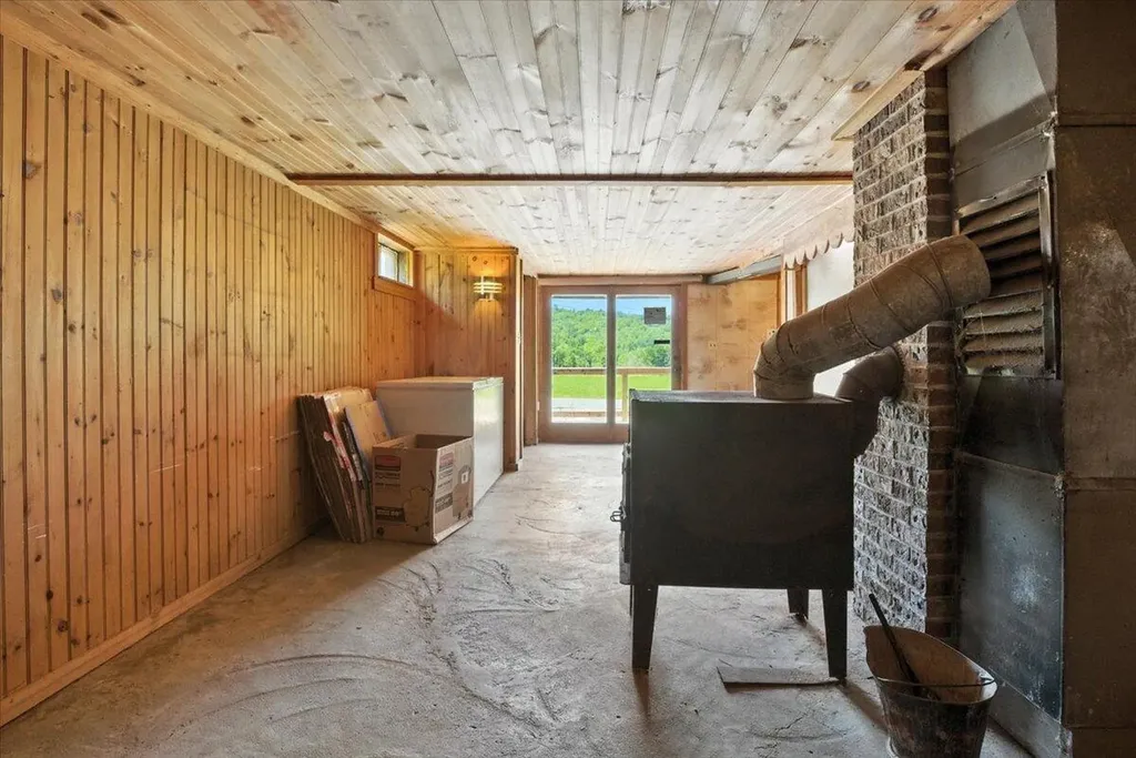 138 Webster Road Farmington ME 04938