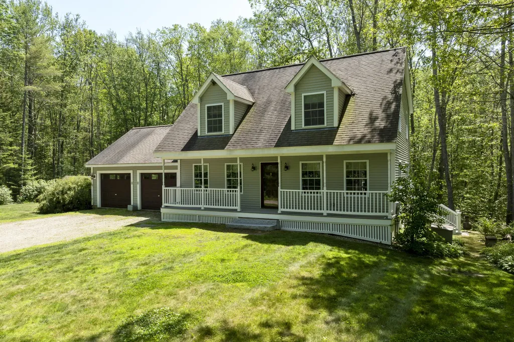 18 Jays Lane Westport Island ME 04578
