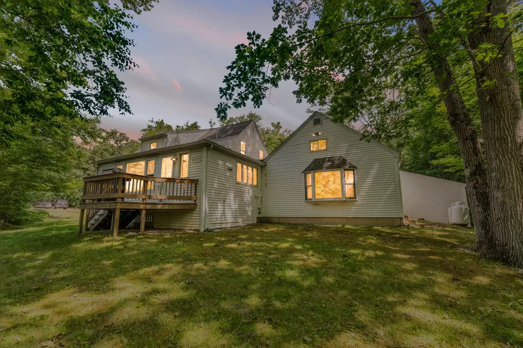 286 Littlefield Road Wells ME 04090
