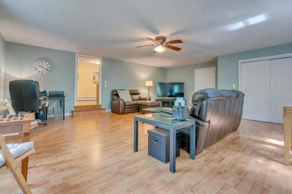 286 Littlefield Road Wells ME 04090