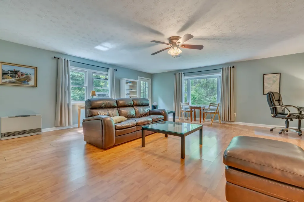 286 Littlefield Road Wells ME 04090