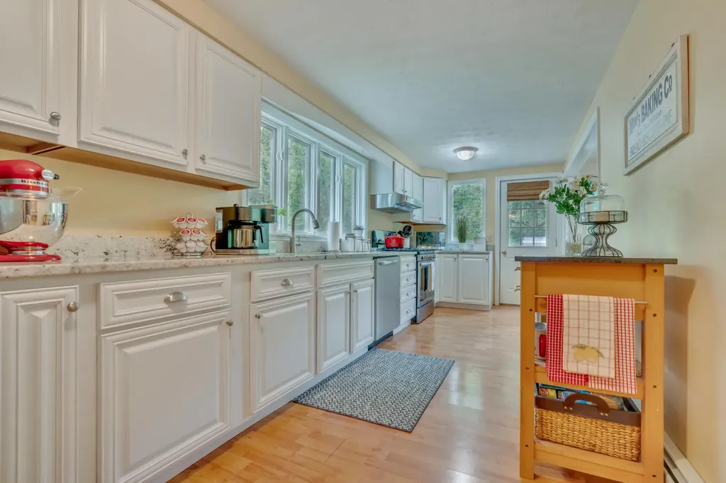 286 Littlefield Road Wells ME 04090