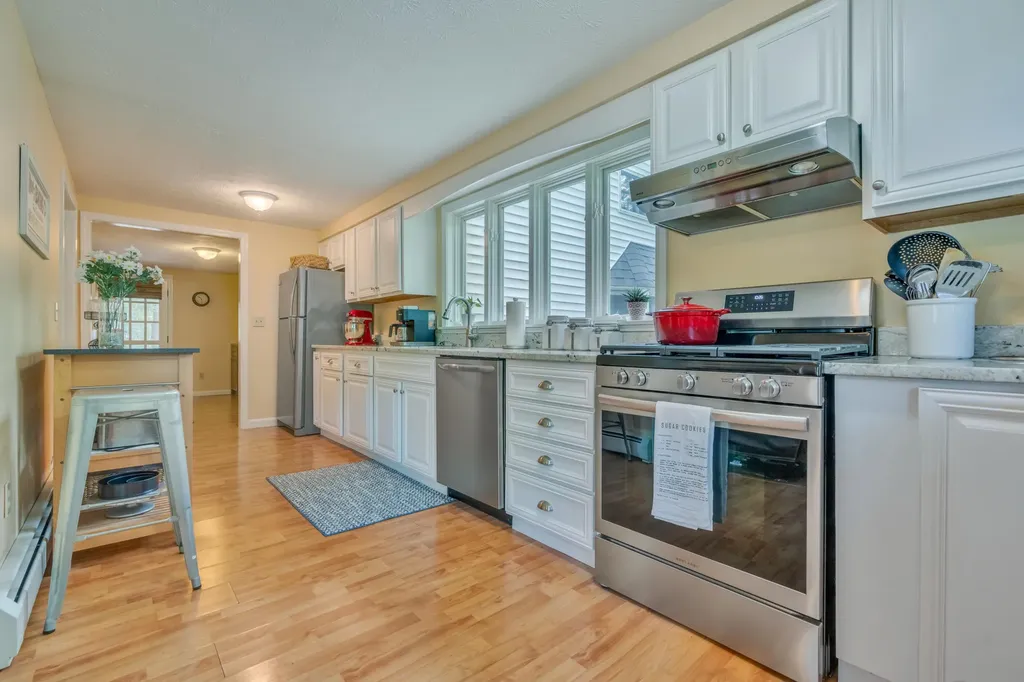 286 Littlefield Road Wells ME 04090