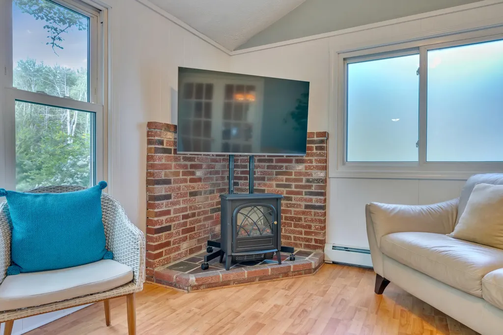 286 Littlefield Road Wells ME 04090