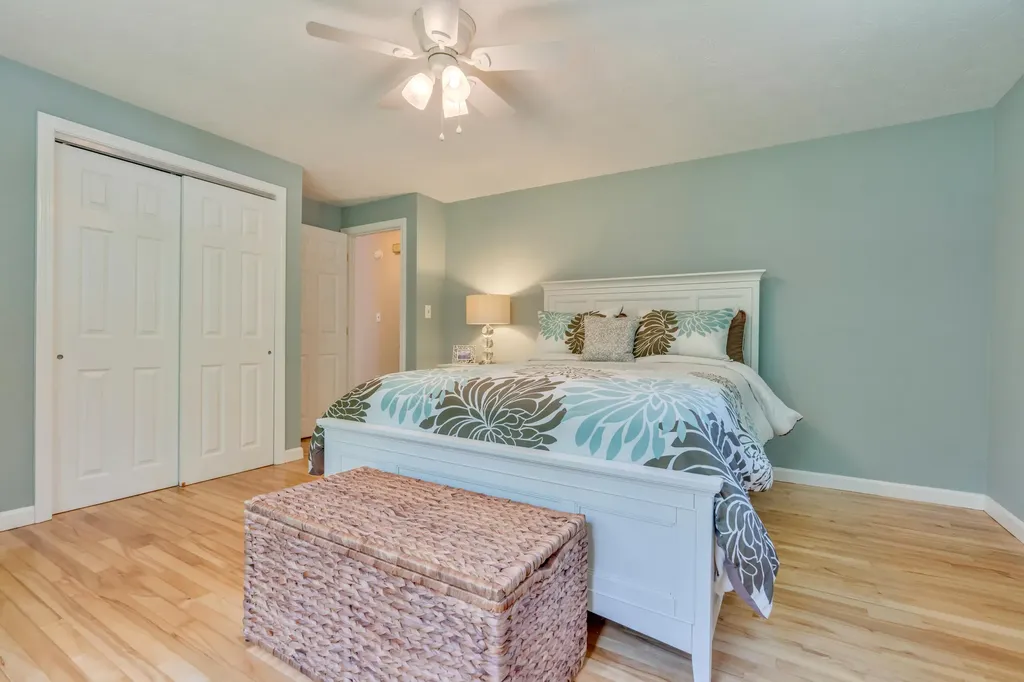 286 Littlefield Road Wells ME 04090