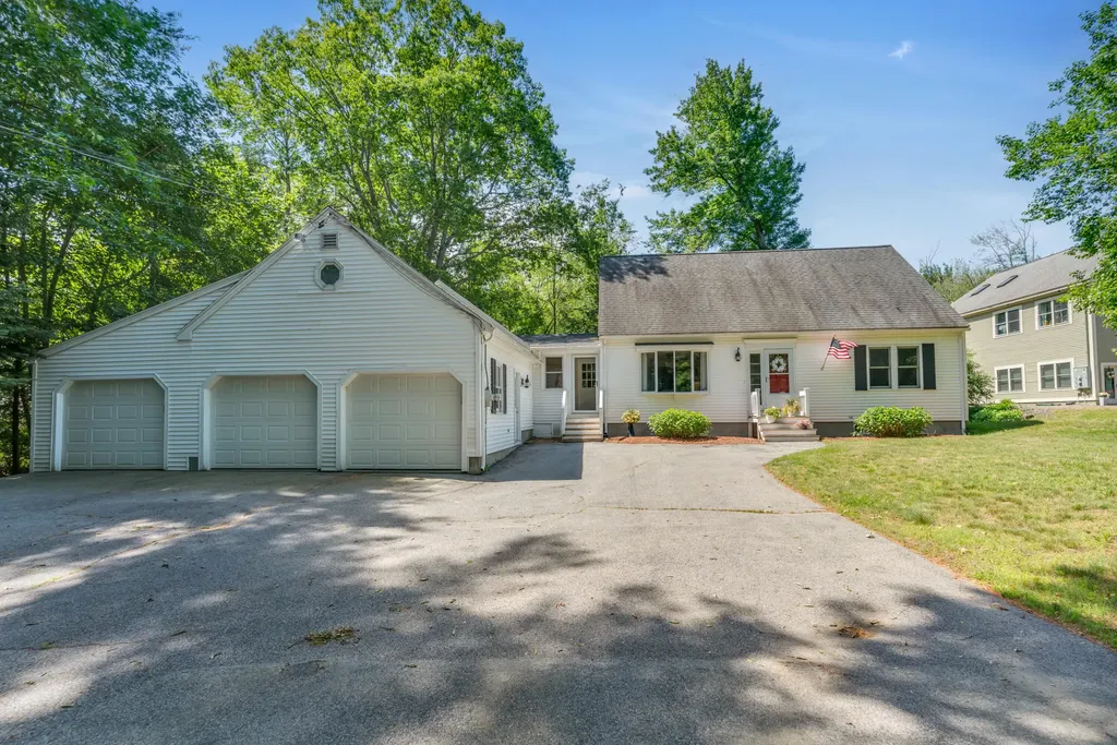 286 Littlefield Road Wells ME 04090
