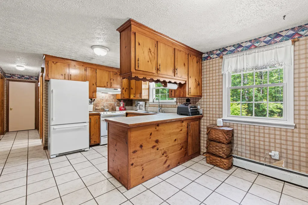27 Shadow Lawn Drive Standish ME 04084