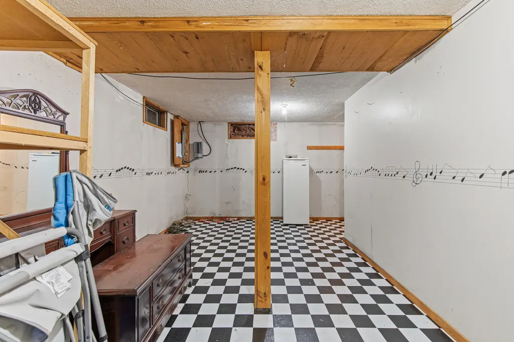 27 Shadow Lawn Drive Standish ME 04084