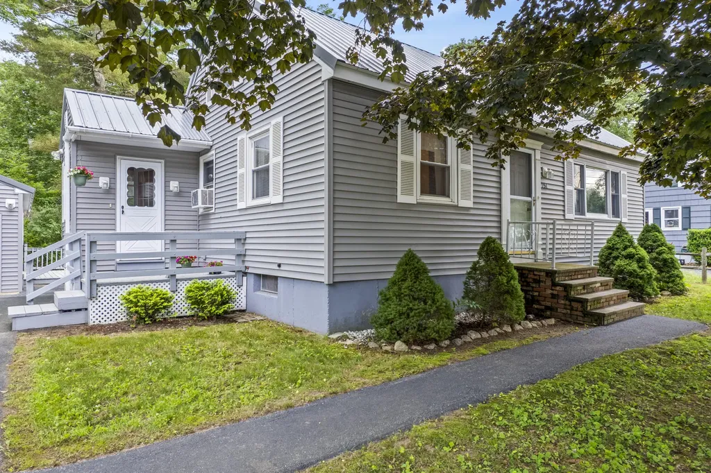 251 E Bridge Street Westbrook ME 04092