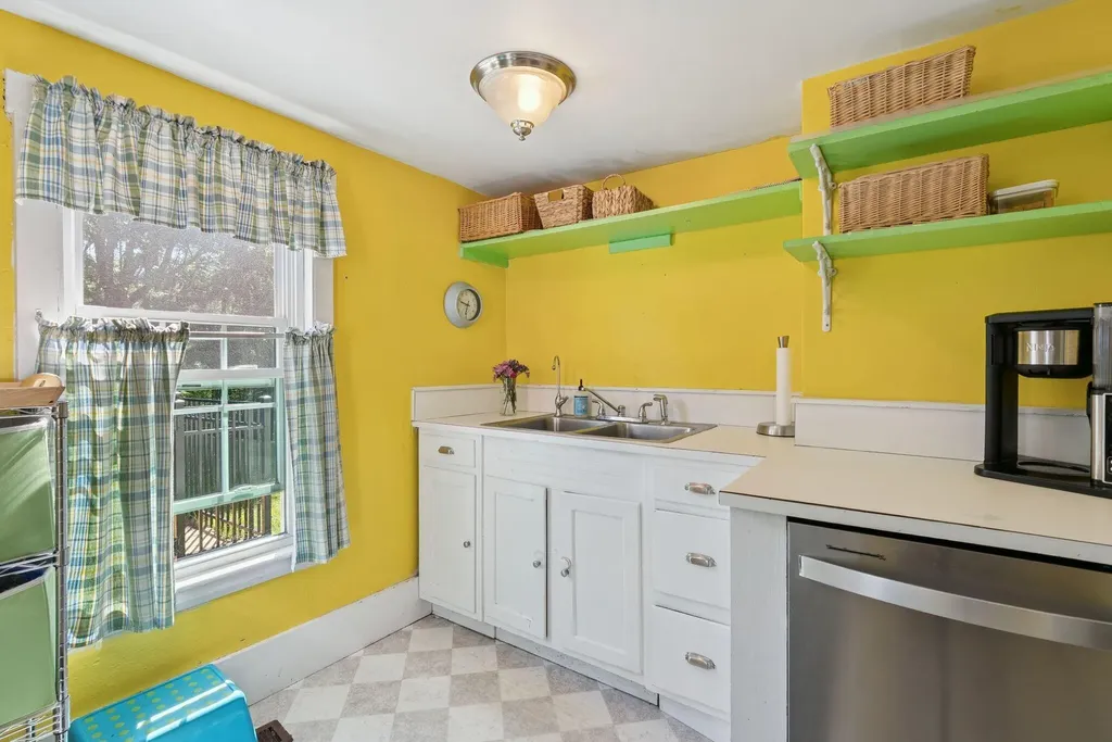 152 Hurricane Road Gorham ME 04038