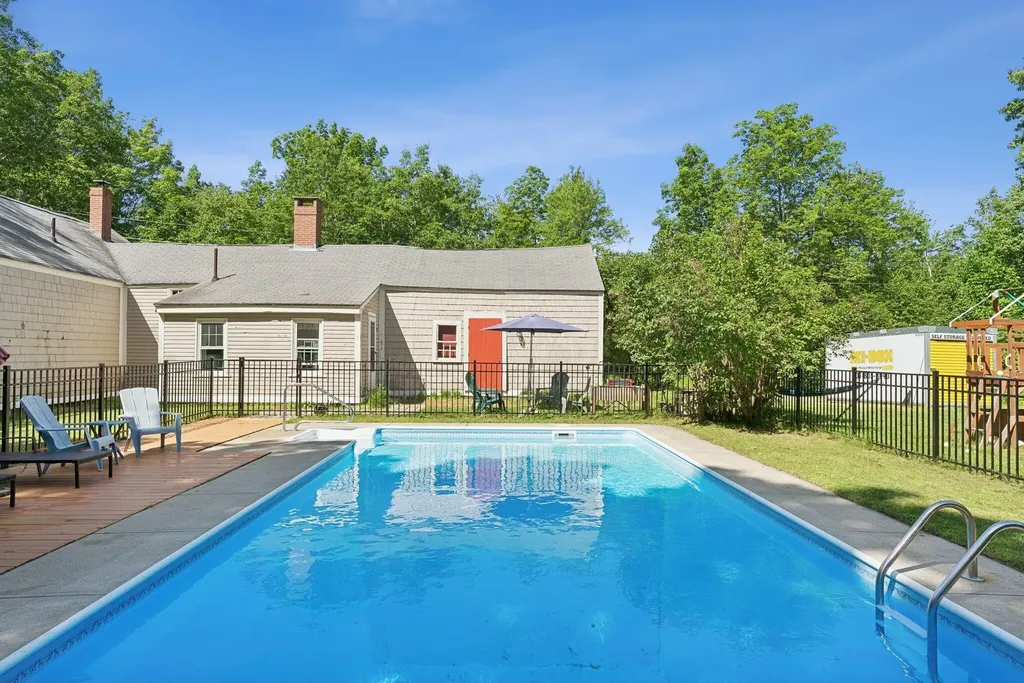 152 Hurricane Road Gorham ME 04038
