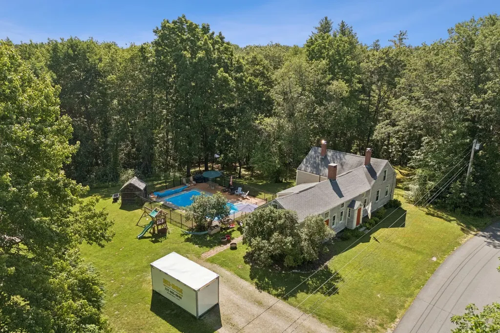 152 Hurricane Road Gorham ME 04038