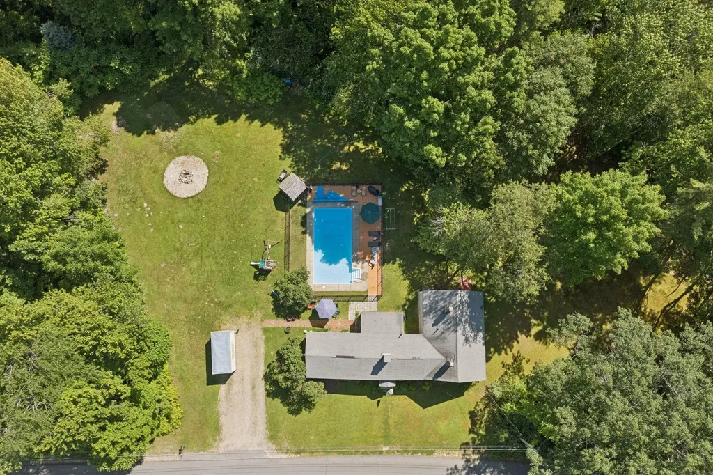 152 Hurricane Road Gorham ME 04038