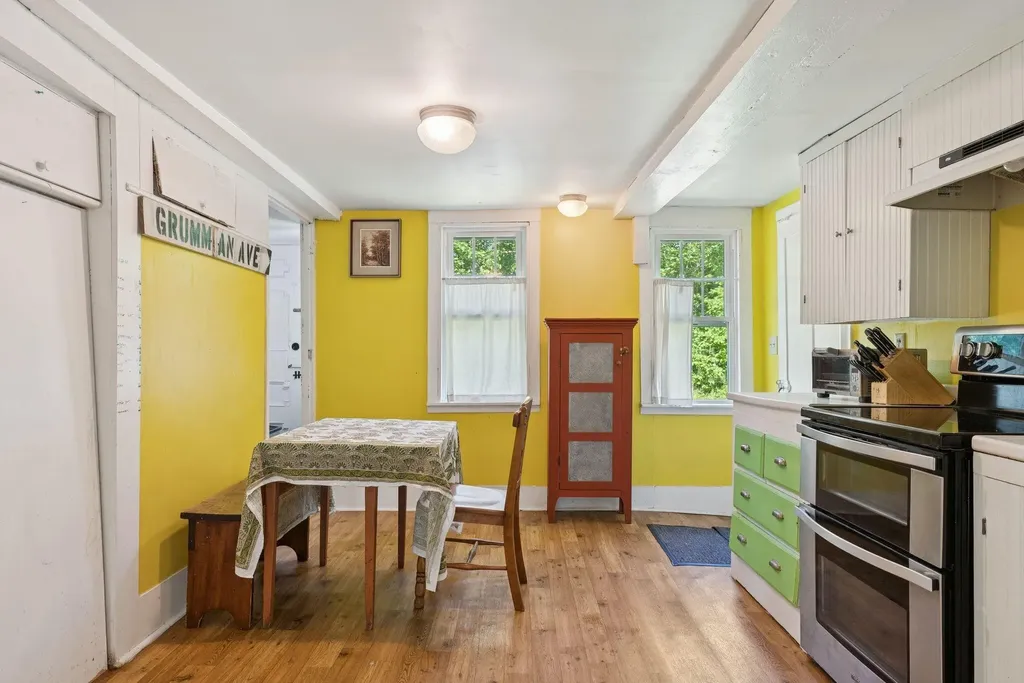 152 Hurricane Road Gorham ME 04038