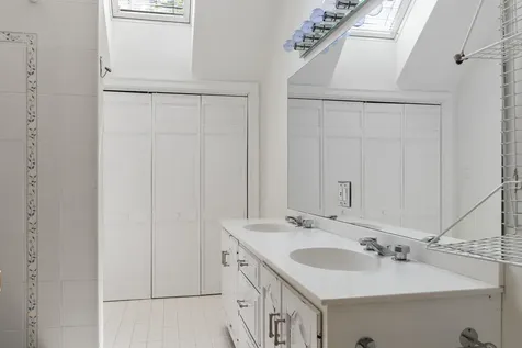 298 Ocean Avenue Kennebunkport ME 04046