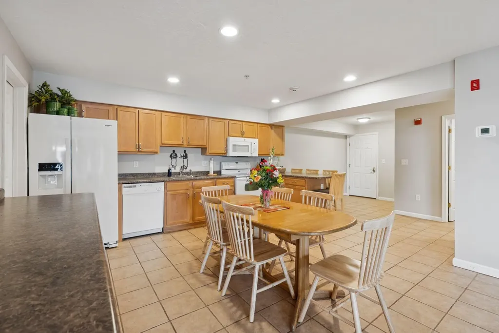170 E Grand Avenue Old Orchard Beach ME 04064