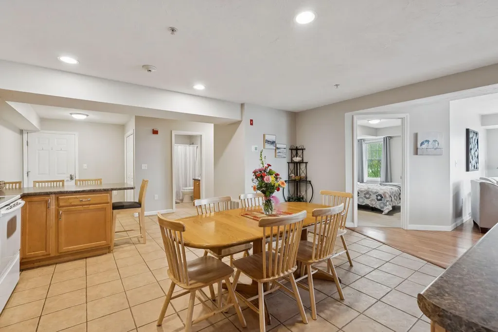 170 E Grand Avenue Old Orchard Beach ME 04064