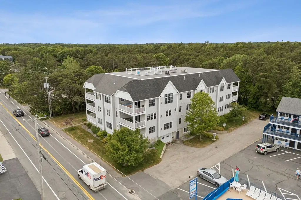 170 E Grand Avenue Old Orchard Beach ME 04064
